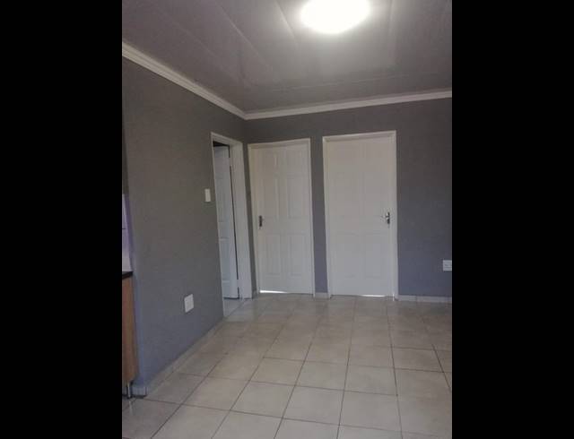 2 BEDROOM HOUSE FOR SALE IN SOSHANGUVE XX